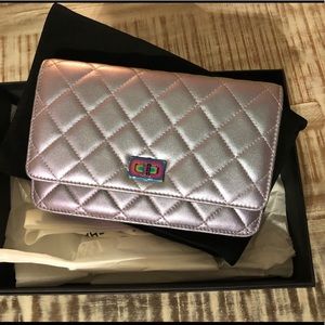 🚫SOLD Chanel iridescent purple reissue WOC